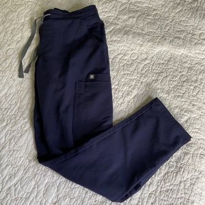 Figs Yola scrubs XXS navy